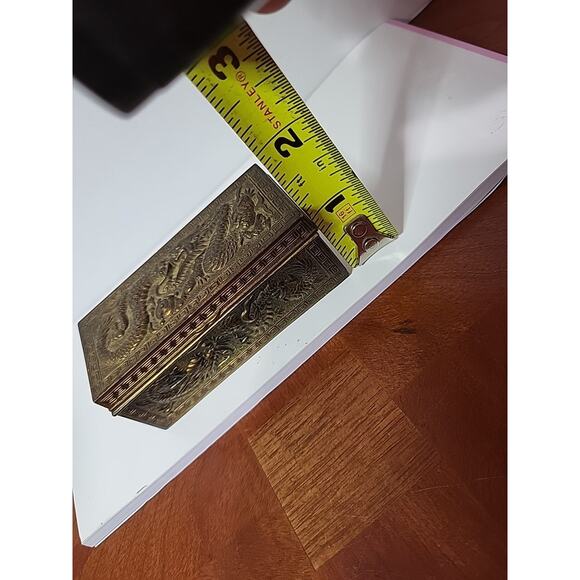 ANTIQUE JAPANESE Dragon Repousse METAL STAMPS BOX JAPAN POSTAGE DESKTOP - Picture 13 of 13